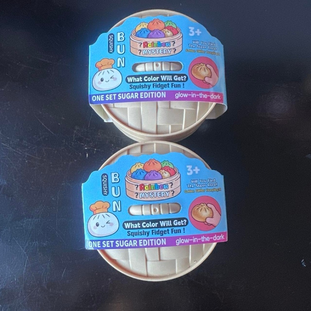 2x Rainbow Mystery Squishy Buns - Glow in the Dark
#fidget #glow